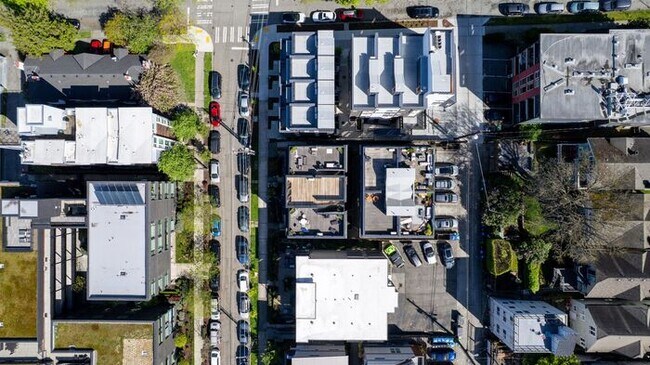 Building Photo - ULTRA-MODERN Townhome w/AC and Views in the Heart of Eastlake!