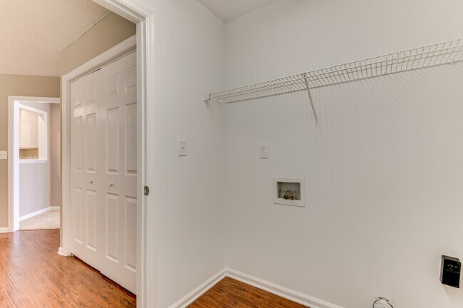 Building Photo - 208 Stonington Dr