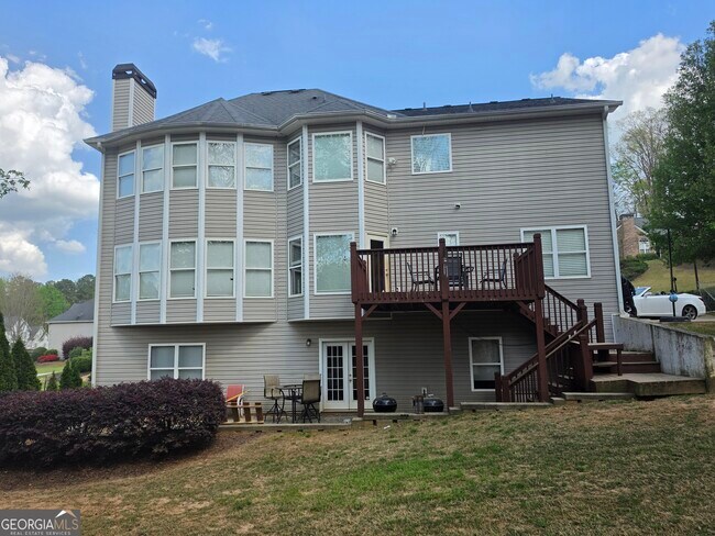 Building Photo - 94 Courtland Dr