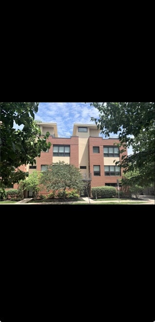 Building Photo - 4547 Washington St