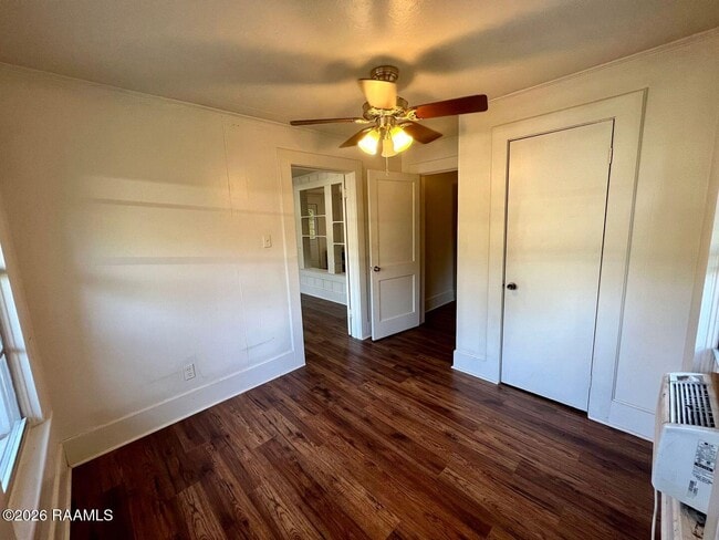 Building Photo - 503 Southdown Pl