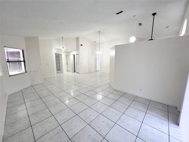 Building Photo - 210 Maddy Ln