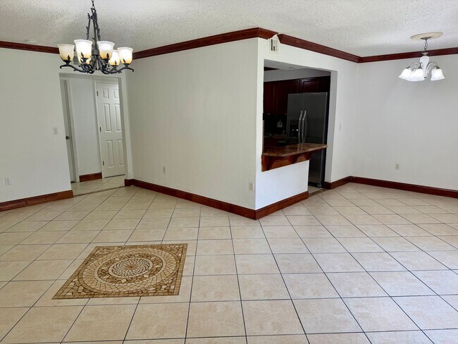 Building Photo - 4407 S Semoran Blvd
