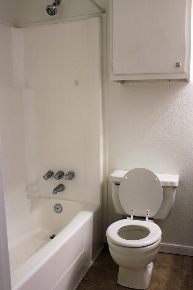 Building Photo - 3608CO