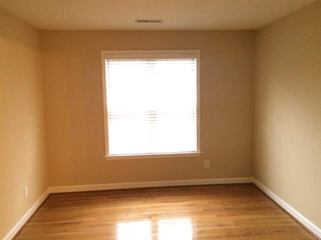 Building Photo - 3520 Huntingridge Drive