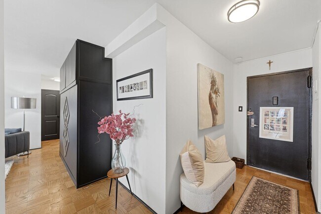 Building Photo - 6040 JFK Blvd E