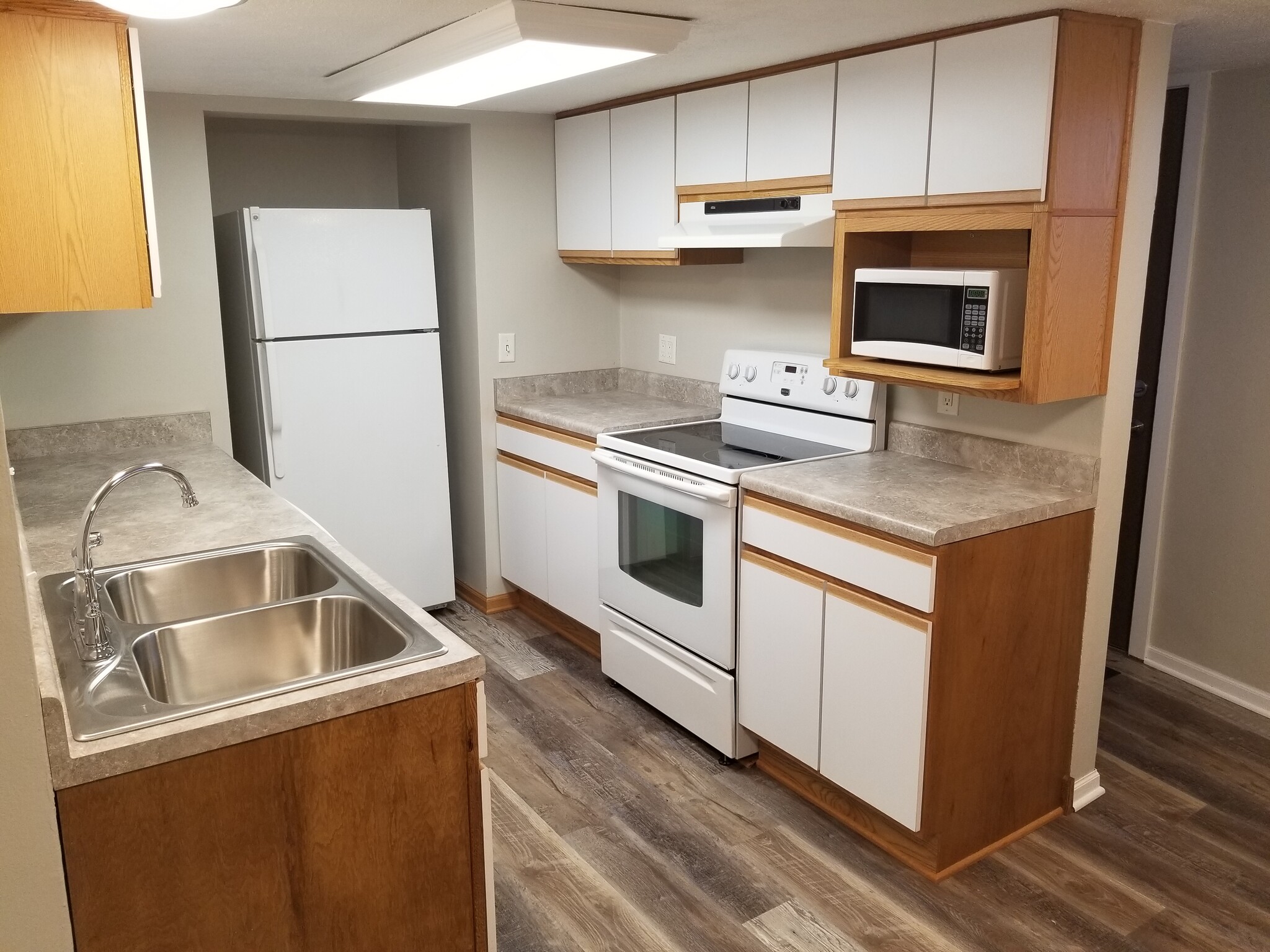 Building Photo - 5972 State Road 60