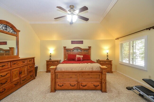 Building Photo - 20402 Avery Point Dr