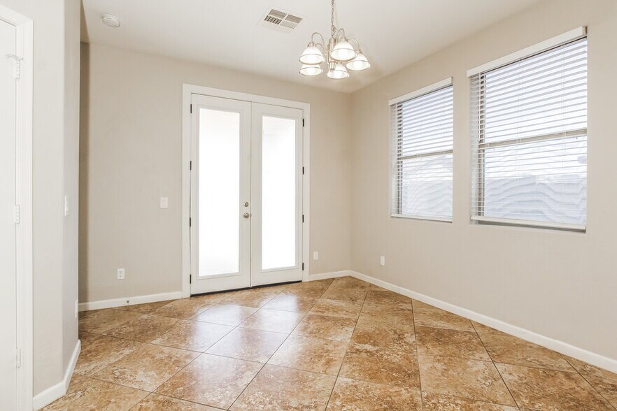 Building Photo - 11838 W Foothill Dr