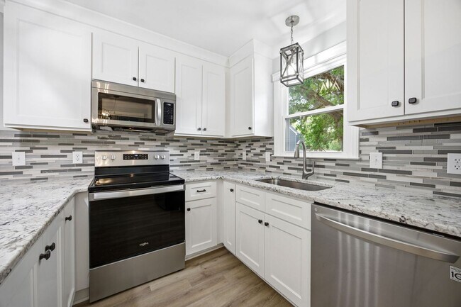 Building Photo - Spacious 3BR Home with Deck in Prime Wake Forest Location
