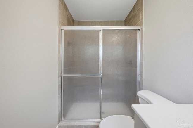 Building Photo - 302 Loruna Dr