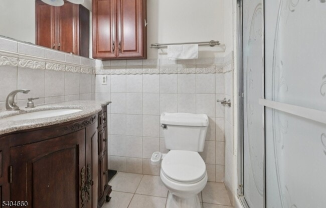 Building Photo - 360 Cotswold Pl