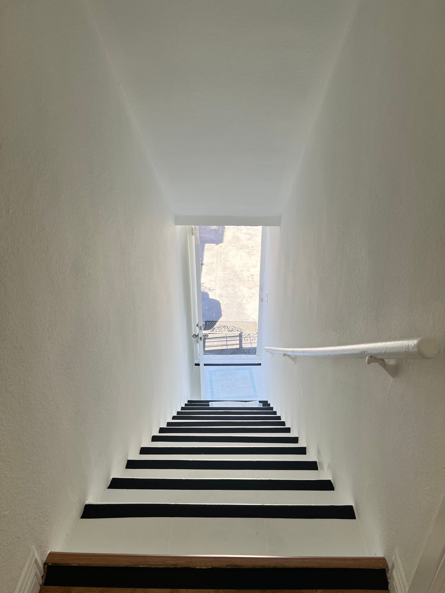 Building Photo - 4172 S Hobart Blvd