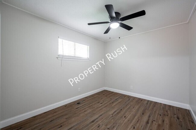 Building Photo - 7713 Nautical Way