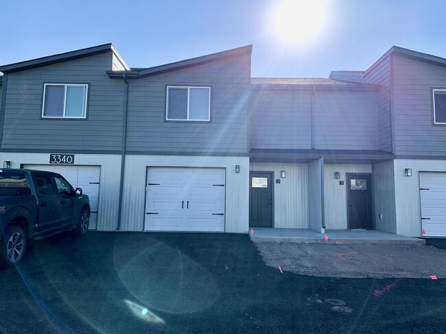 Building Photo - 3355 Blackbird Wy
