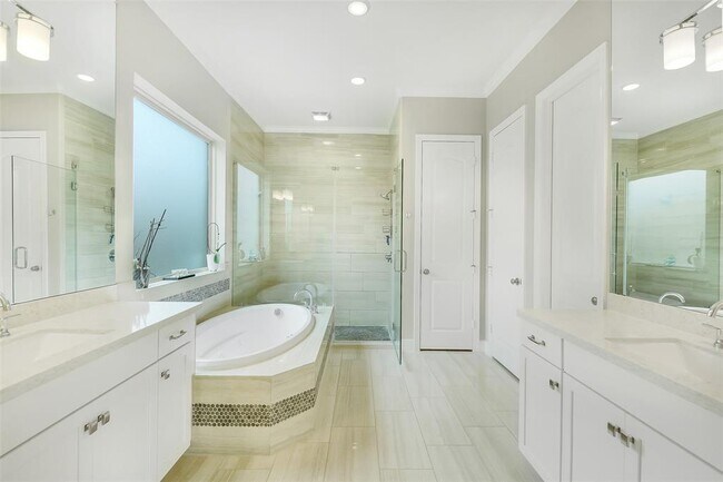 Building Photo - 28218 Enchanted Shores Ln