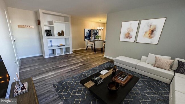 Building Photo - 816 South Ave