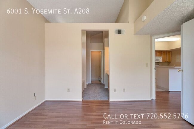 Building Photo - 6001 S Yosemite St