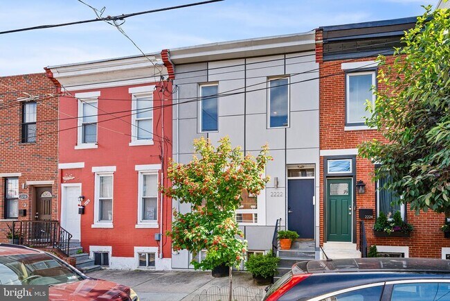 Building Photo - 2222 Oakford St