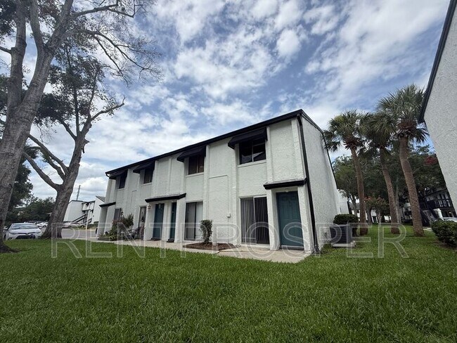 Building Photo - 4211 S Semoran Blvd