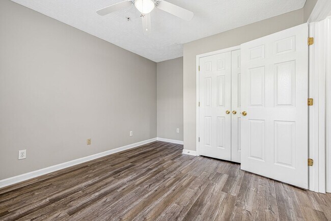 Building Photo - 342 Bubble Creek Ct