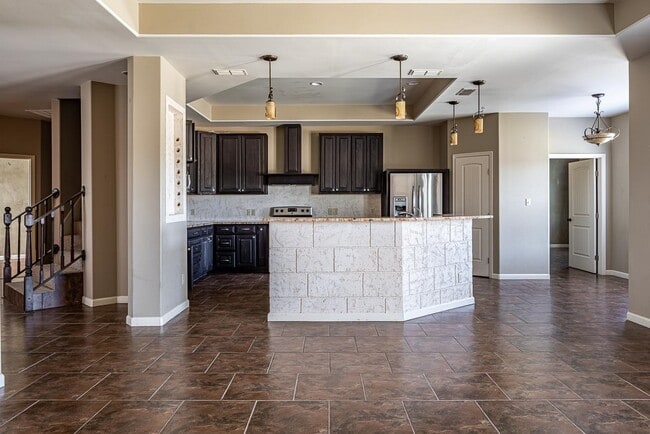 Building Photo - 136 Dos Caballos