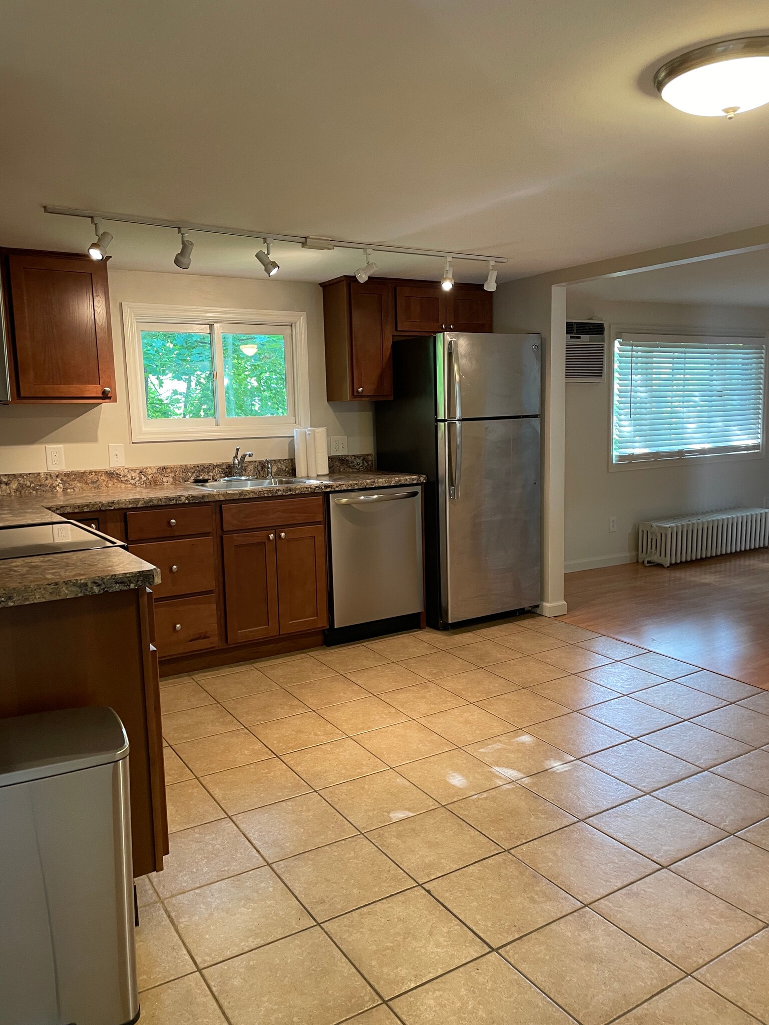 Kitchen - 1777 Western Ave