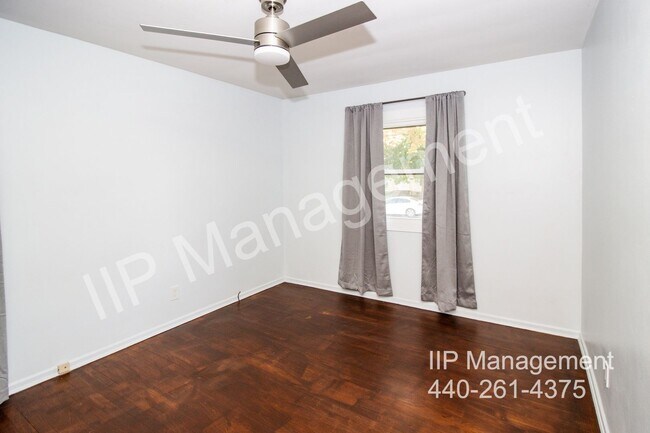 Building Photo - 2420 21st St