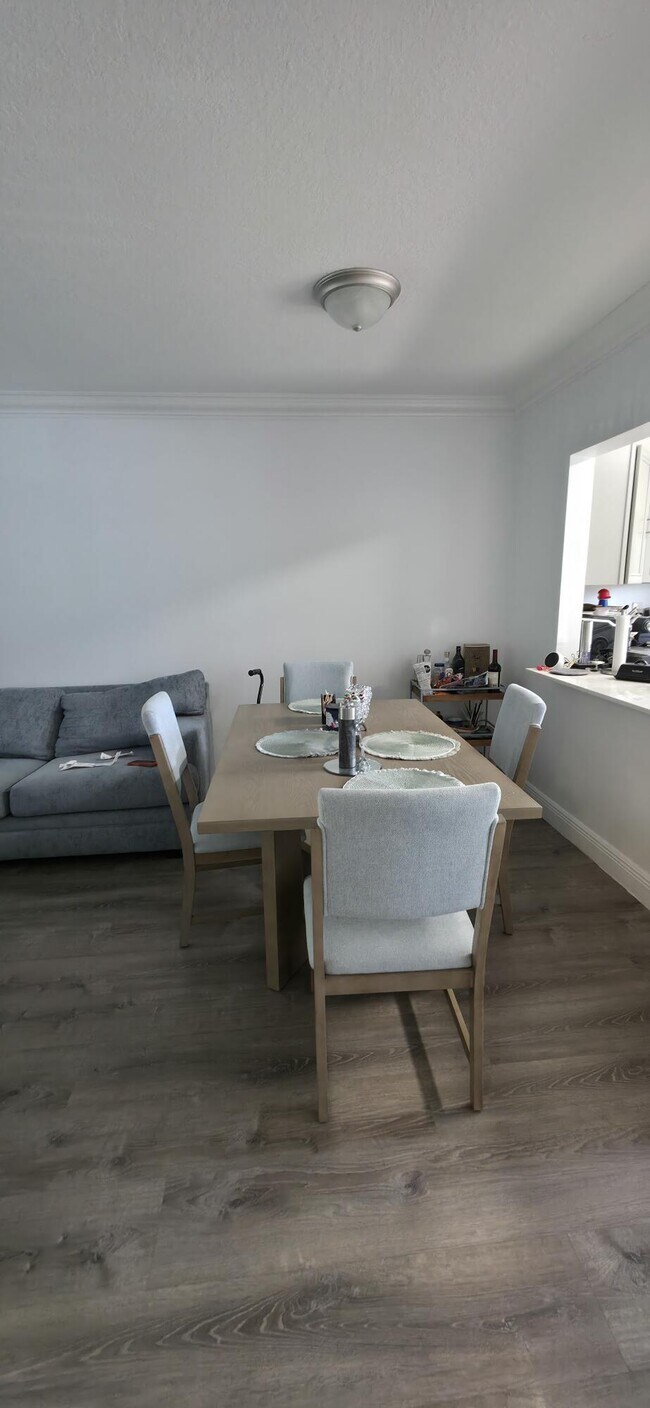 Building Photo - 6091 NW 61st Ave