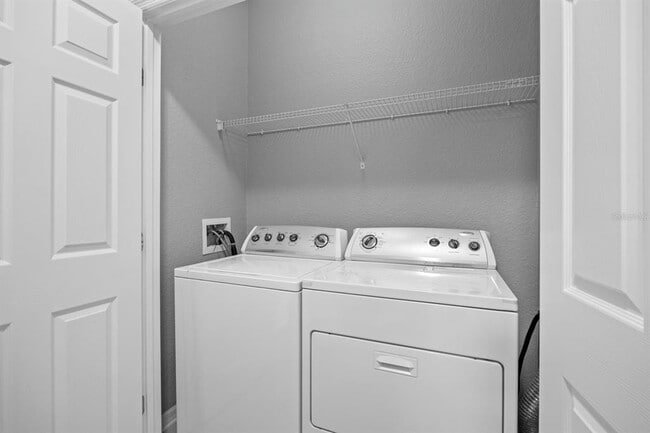 Building Photo - 1355 Venezia Ct