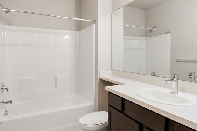 Building Photo - Newly Built 4bd 2.5ba in LSSD