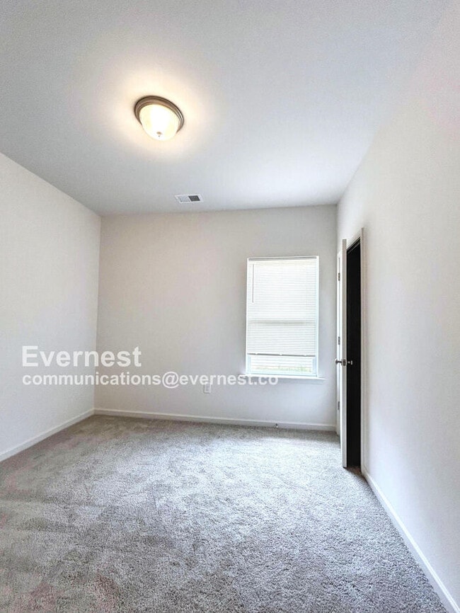 Building Photo - 613 14th St SW