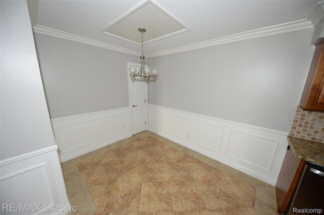 Building Photo - 15450 Ashley Ct