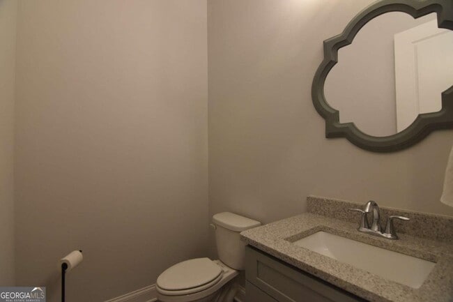 Building Photo - 137 Pearl St