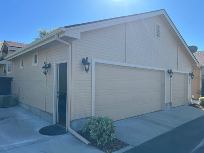 Building Photo - 61 S Grandean Way