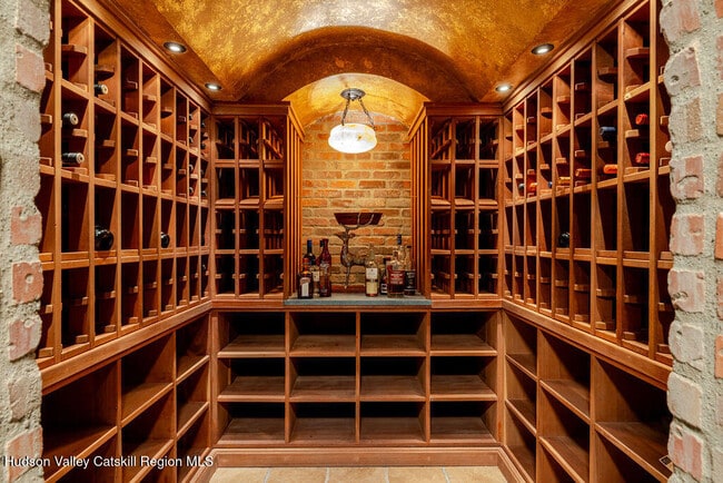 Building Photo - 136 Tory Hill Farm Rd