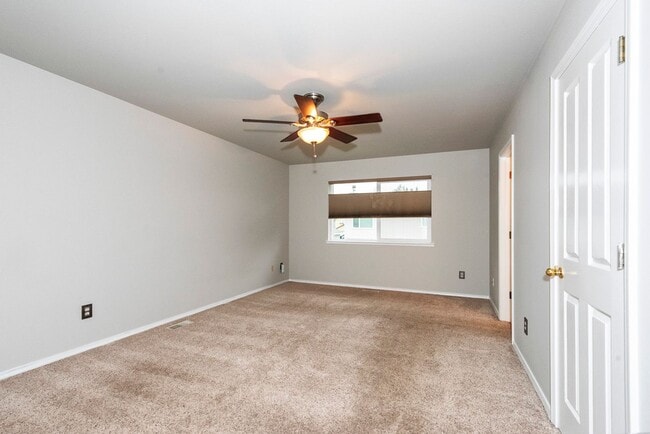 Building Photo - 12105 Woodchase Cir
