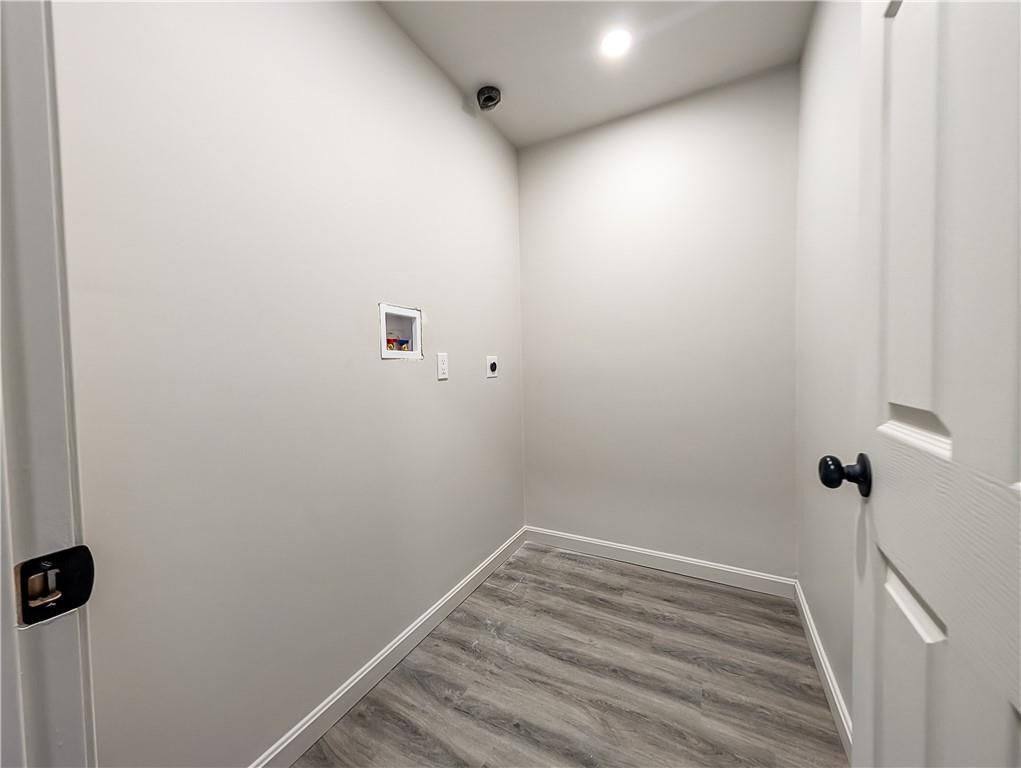 Building Photo - 28 Julian St