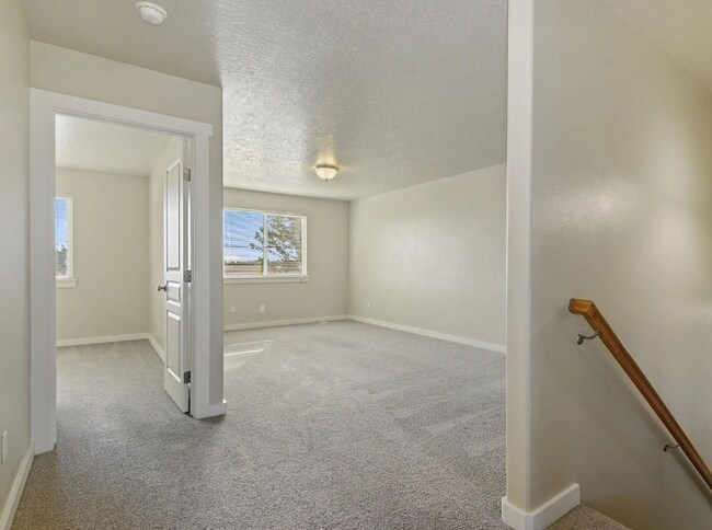 Building Photo - Spacious 4-Bedroom Home with 3-Car Garage