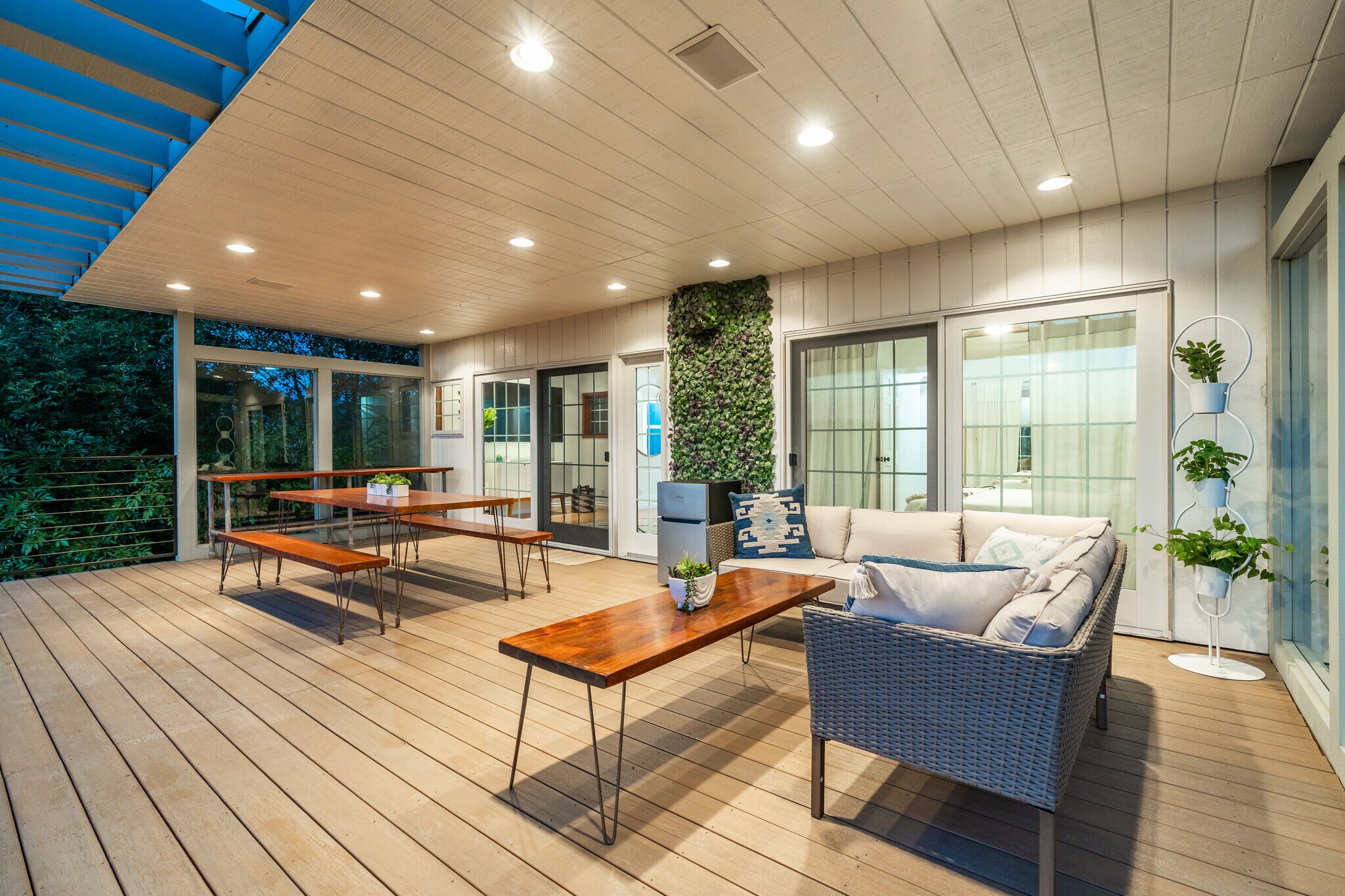 Building Photo - 3743 Latrobe St