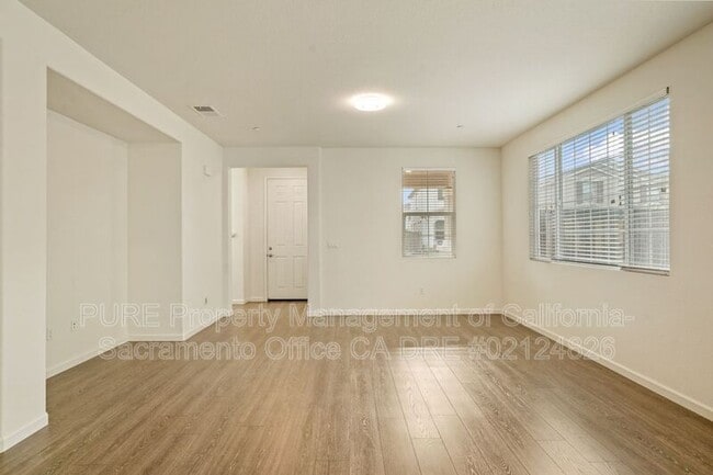 Building Photo - 10985 Merrick Way