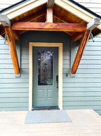 Building Photo - Spacious 3 BR w/ all wood floors and great...