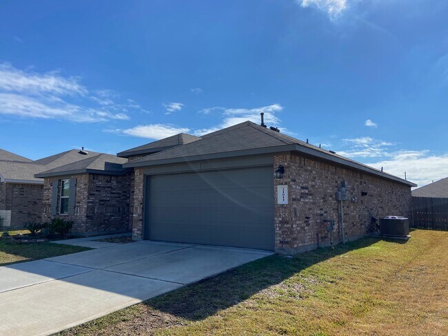 Primary Photo - 21011 Bryant Maple Ct