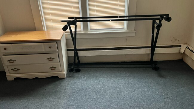 Building Photo - 512 Lake Ave