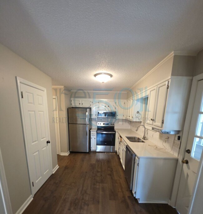 Building Photo - The home you've been looking for!