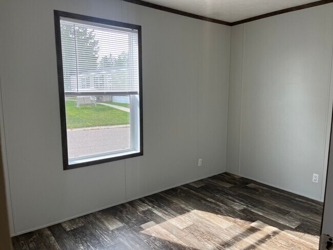 Building Photo - 22 Canary Hill Dr