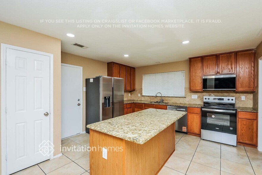 Building Photo - 5800 Westgate Dr