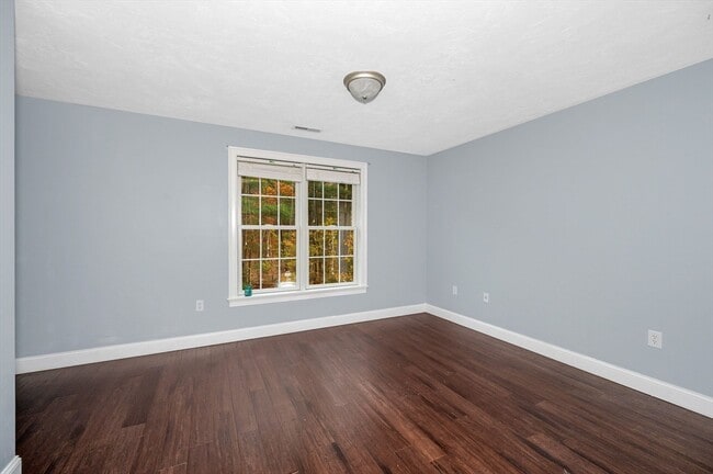 Building Photo - 41 Prospect Hill Dr