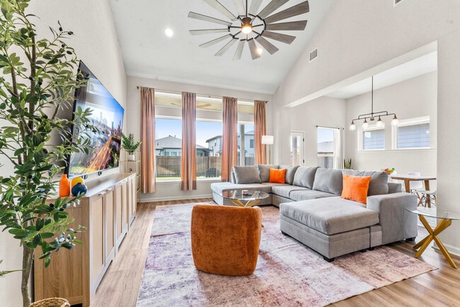 Building Photo - 8512 Bestride Bend