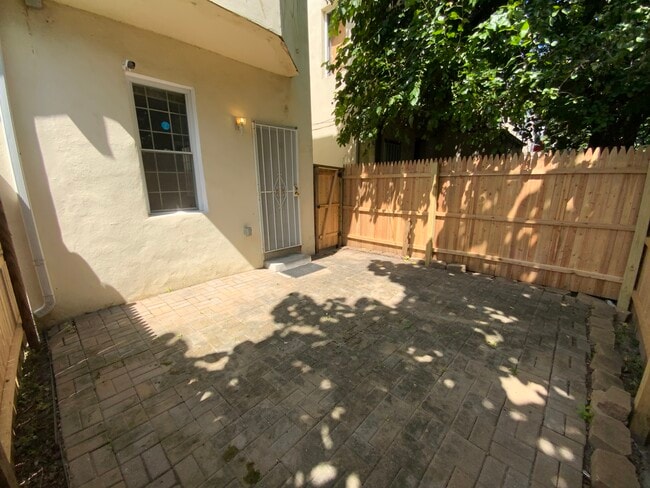 Building Photo - 2207 N 18th St